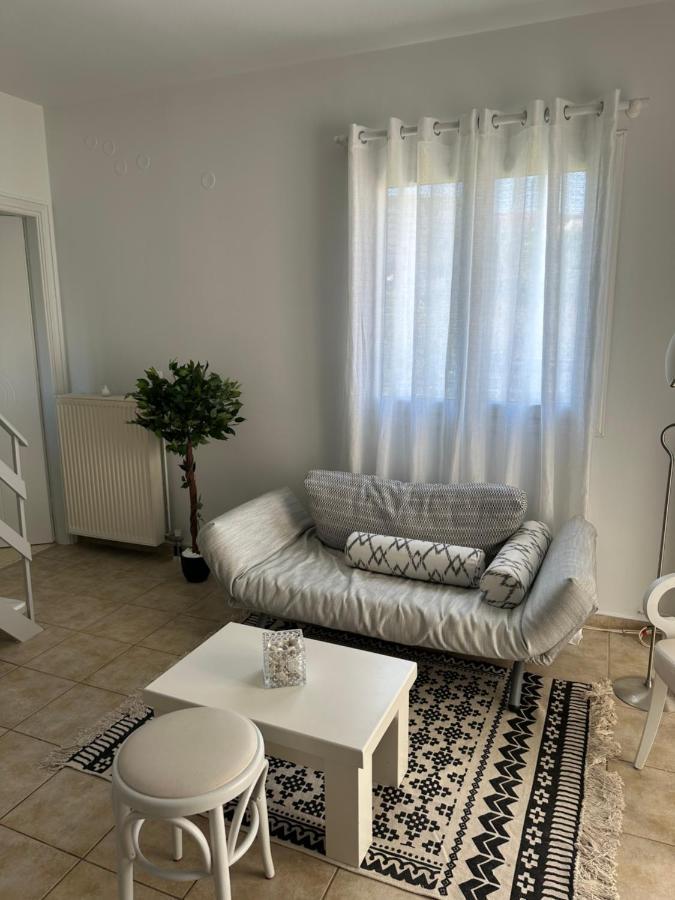 Central Tiny Loft In Argostoli Bagian luar foto